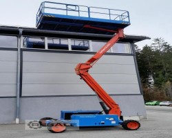 Maschine: UPRIGHT SL26SL Gelände Scherenarbeitsbühne mit Neigungsausgleich