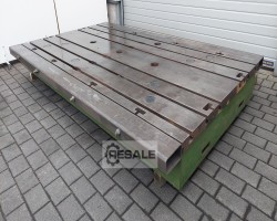 Maschine:  3500 x 1750 x 350 mm Aufspannplatten
