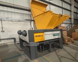 Maschine: UNTHA RS30 Gummischneidemaschinen