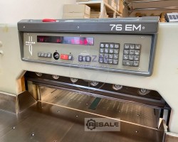 Maschine: POLAR 76 EM Papierschneidemaschinen