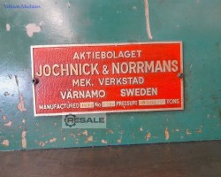 Maschine: JOCHNICK + NORRMANS 150/100 Hydraulische Zweiständer-Ziehpressen