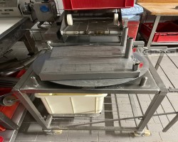 Maschine: LIPPELT Mini Rustica Guillotine + Sta Brötchenanlagen