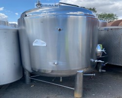 Maschine: KUNBO 2250L BEER TANK Biertanks