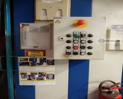 Maschine: YASKAWA Motoman DX 100 Schweissroboter