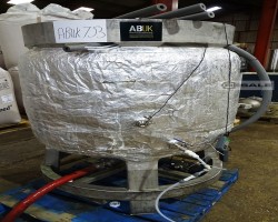 Maschine:  700L TRANSPORTABLE TANK Edelstahltanks und Behälter