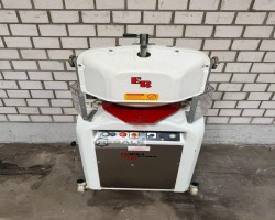 Maschine: ERIKA RECORD Automat 3-30 Brötchenpressen