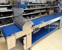 Maschine: FRITSCH FT 450-L Schneidetisch für Feingebäck