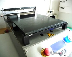 Maschine: TQC AB3220 Automatisches Filmaufziehgerät