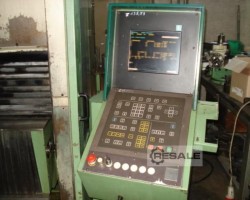 Maschine: MAHO 700C Werkzeugfräsmaschinen