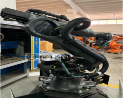 Maschine: KUKA KR 210 R2700-2 FLR Industrieroboter