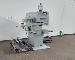 Maschine: DUNKES DN 2 Taumelnietmaschinen