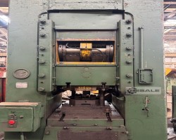 Maschine: BARNAU K8340 1000T Knuckle Joint Press