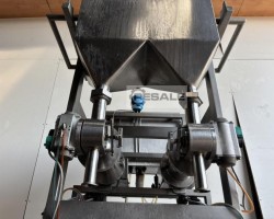 Maschine: RIGGS 1000 Zwillingskopf-Einzahler