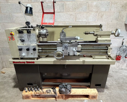 Maschine: HARRISON M300 Screw Cutting Metal Lathe Abstechmaschinen