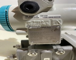 Maschine: SIEMENS PTB 99 ATEX 2122 pressure transmitter met manifold