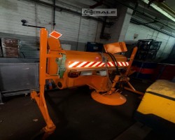 Maschine:   Salzstreuer (Anbaugerät für Oldtimer-Unimog)