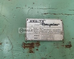 Maschine: SAGITA BEYELER 200/4000 Horizontalpressen