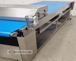 Maschine: FRITSCH FT 250/700 Arbeitstische