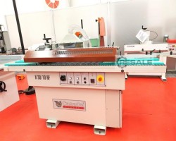 Maschine: CASADEI INDUSTRIA K 30/10 HF Kantenbeleimmaschinen