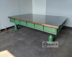 Maschine: RÜBENACH xxxx T-Nutenplatte