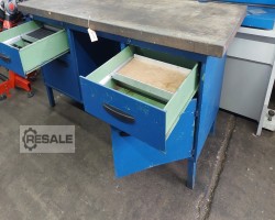 Maschine: U B 2000 x T 700 mm Werkbänke