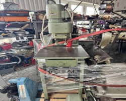 Maschine: HANG 111 Papierbohrmaschinen