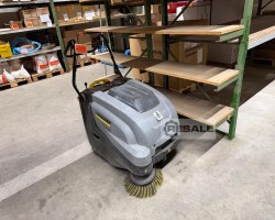 Maschine: KäRCHER  Kehrmaschine