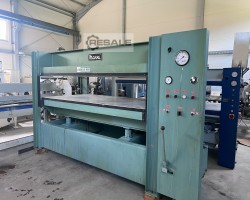 Maschine: MANNI 2500×1300 Furnierpressen