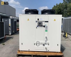 Maschine: YORK YSAQ 75 L.FSC.KM.AVM 75.14 KW Chiller