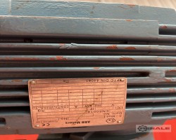 Maschine: TINSMACAL 1200 L Reaktoren