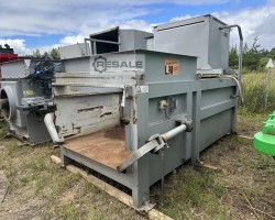 Maschine: LUDDEN AND MENNEKES STV1000 Containerpressen