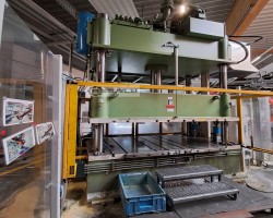 Maschine: HYMAG HS 4 160-K3 Viersäulenpressen