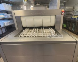 Maschine: HOBART 612/440 FTNi-S-A (Smartronic) Bandspülmaschine