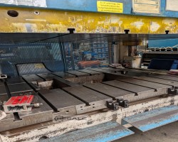 Maschine: HYLATECHNIK HSSP 300-3-XA4 Hydraulische Pressen
