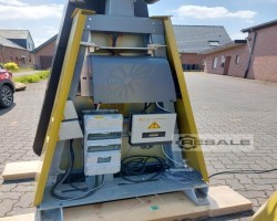 Maschine: SMARTFLOWER Popp e Solaranlage
