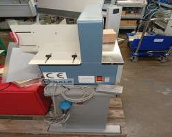 Maschine: AKEBONO OB 301 N Banderolier- und Umreifungsmaschinen