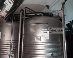 Maschine:  2.750 Liter Hefetank/ Lagertank mit Kühlmantel