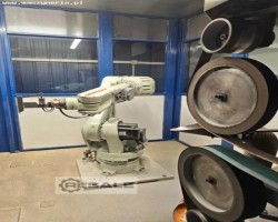 Maschine: KAWASAKI RS50N Roboter Schleifzelle