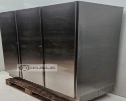 Maschine: D+E Edelstahlschrank 1800 x 1500 x 670 mm