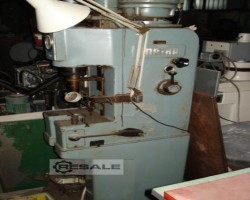 Maschine: MATRA 1to Hydraulische Einständerpressen