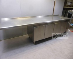 Maschine: POLARIS KTAP03 Grossküchenarbeitstische
