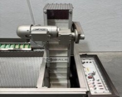 Maschine: RNA ZE 2000 flaschen-aufstell- und sortiermaschine