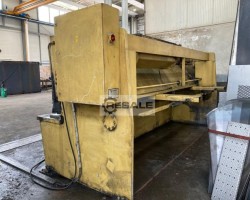 Maschine: BEYELER CP 4100x10 Blechscheren