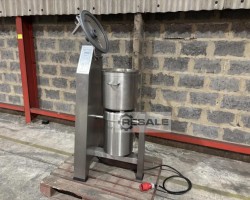 Maschine: ROBOT COUPE R45 Vertikaler Schneidermischer