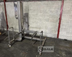 Maschine: SYSPAL 600SCM Totebin-Hebebügel