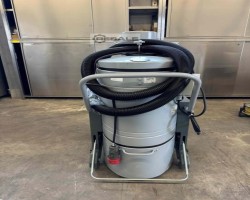 Maschine: NILFISK GB 726 Vakuumsauger