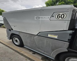 Maschine: KäRCHER MC250 Kehrmaschinen
