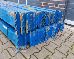 Maschine: VOGELSANG NS 3.900 mm / K: 130 x 50 mm Palettenregaltraverse Traverse Regaltraverse Regal