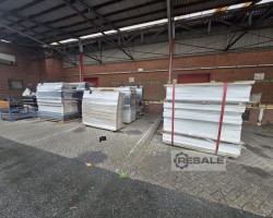 Maschine:   Posten Türen (12 Paletten)