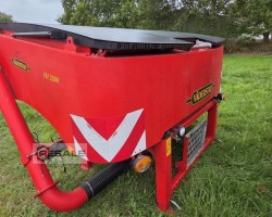 Maschine: VÄDERSTAD Tempo V 12 + FH 2200 Einzelkornsämaschine + Fronttank